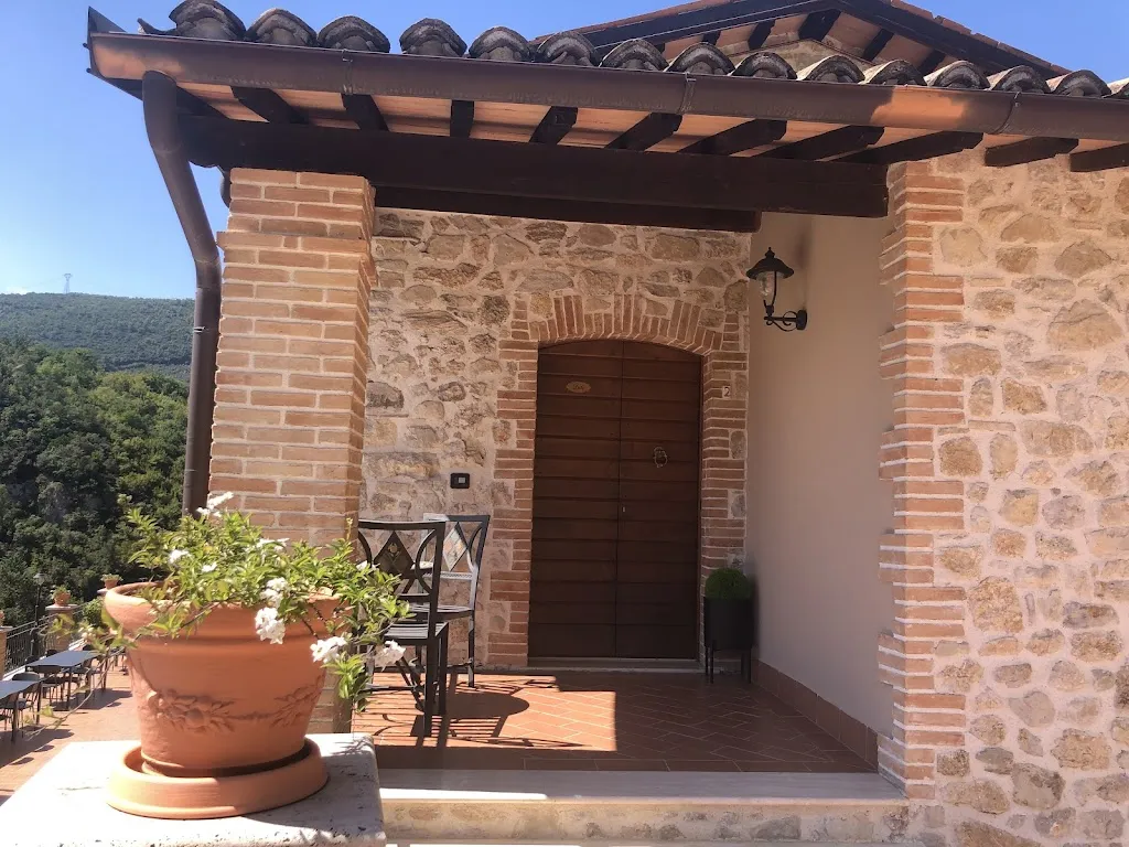 Maureen Williams_Pucci Country House_Ferentillo_review