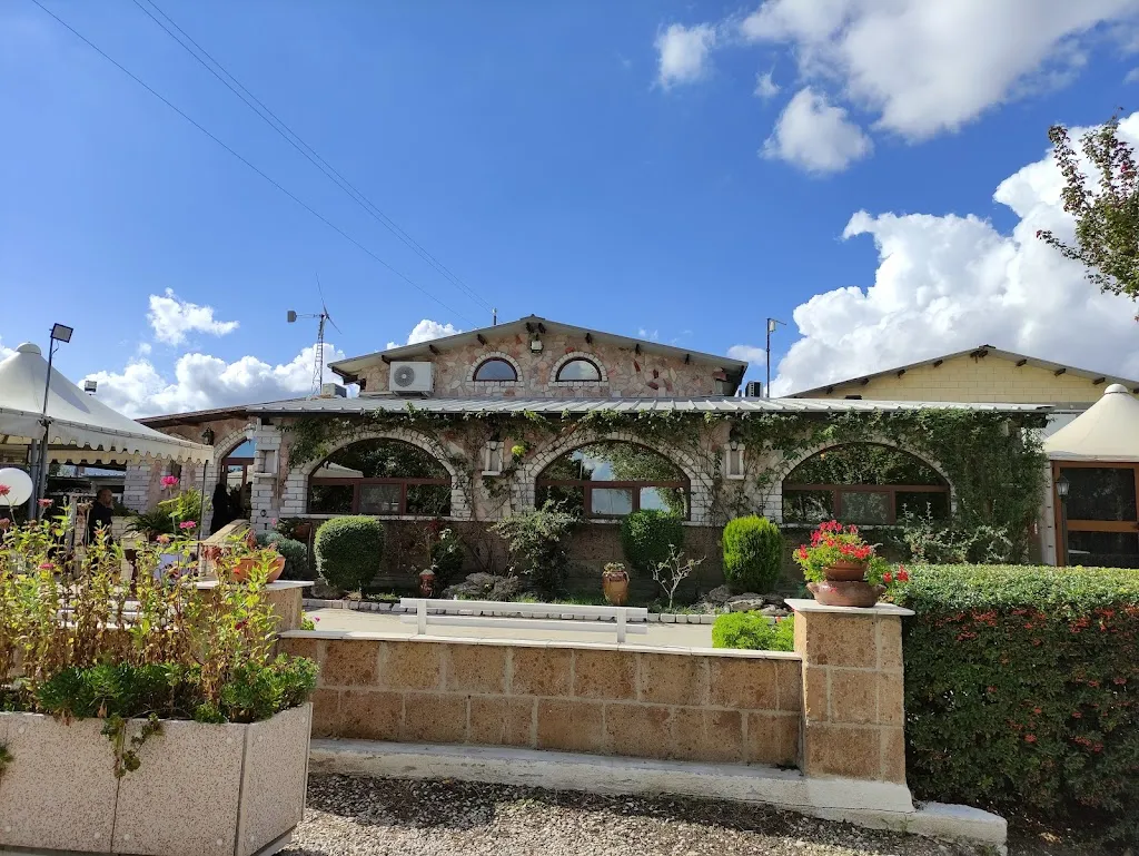 Agriturismo Nonna Elena_Orsara di Puglia_slider_image_1