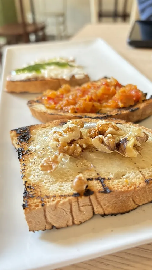 Alex Jones_Adagio Ristorante_Fratta Todina_review