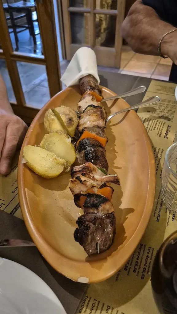 Pizzeria Braceria Al Borgo_Fossato di Vico_slider_image_3