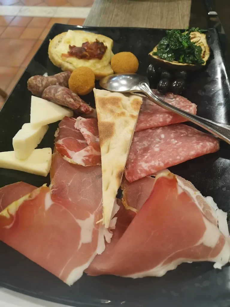 Osteria del Gatto_Fossato di Vico_slider_image_3