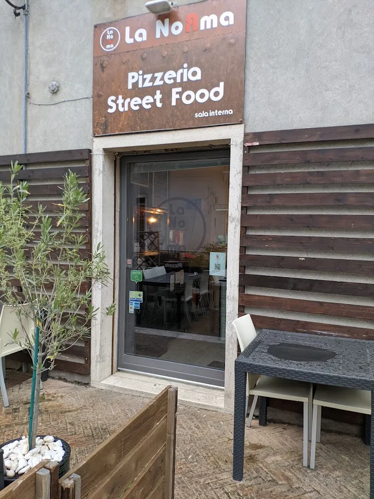 La NoRma Pizzeria restaurant in Guardea