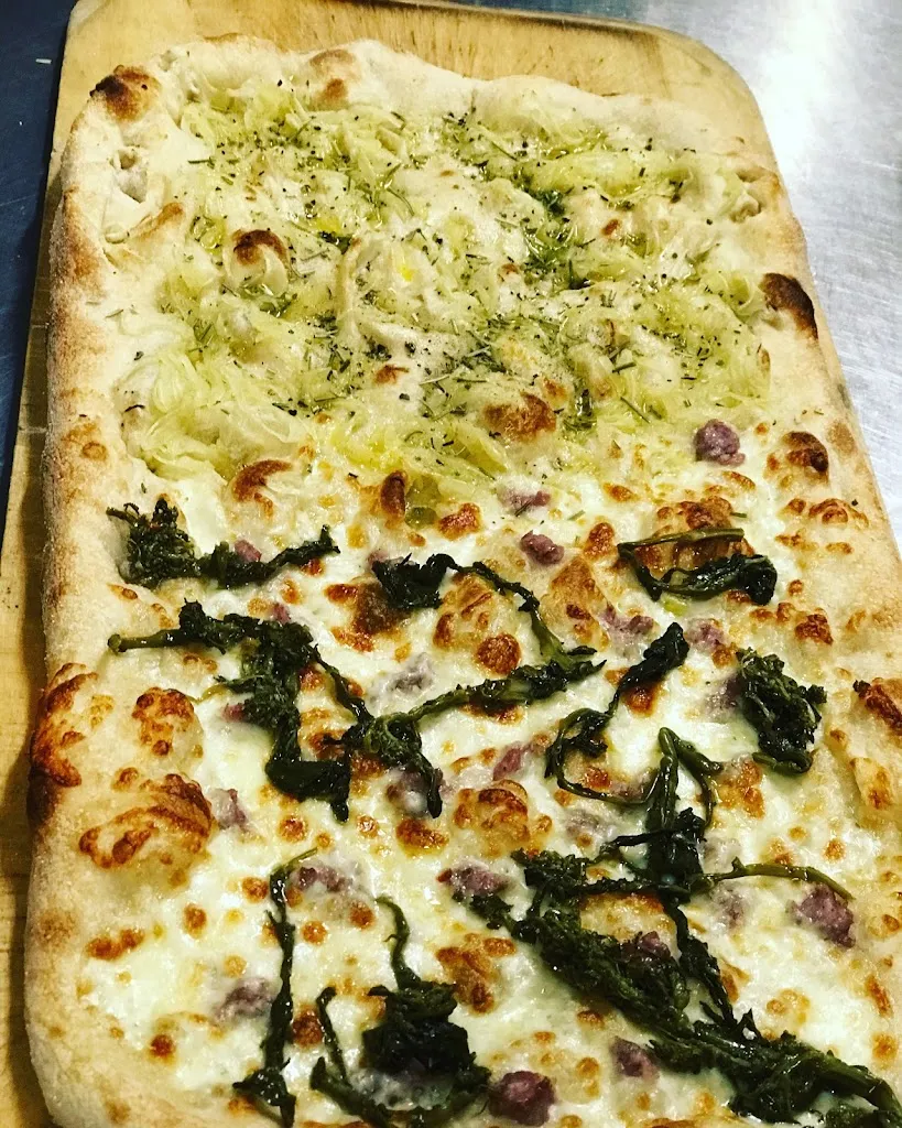 Pizzeria Bar De Licius_Lisciano Niccone_slider_image_2