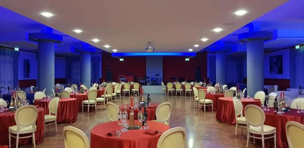 Villa la Cima Events & Rooms restaurant in Lisciano Niccone