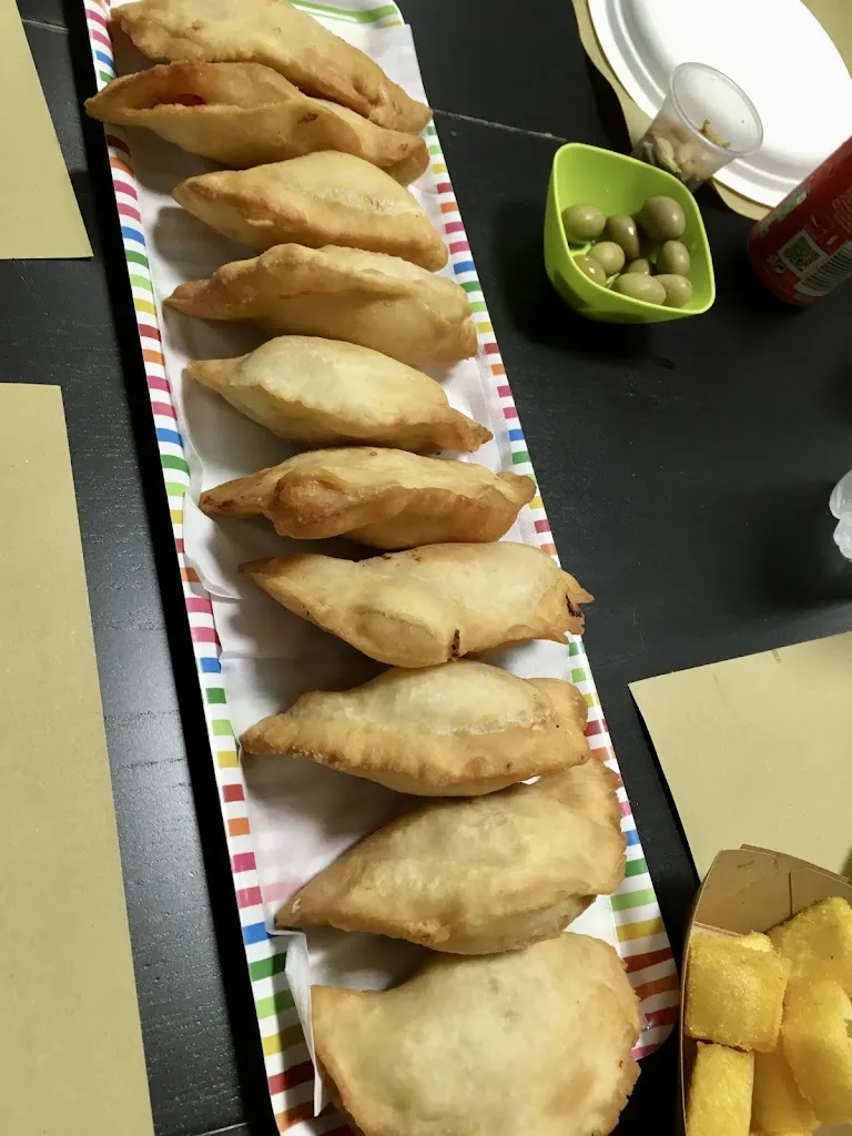 Pasquale Giuliano_Il Tempio di Bacco - Panzerotteria_Noicattaro_review