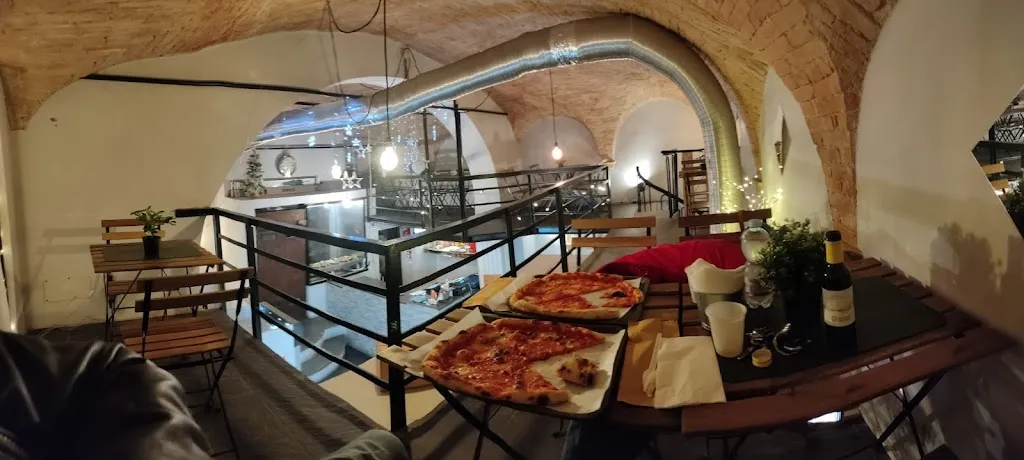 Jhanina Ruiz_Acqua & Farina_Foligno_review