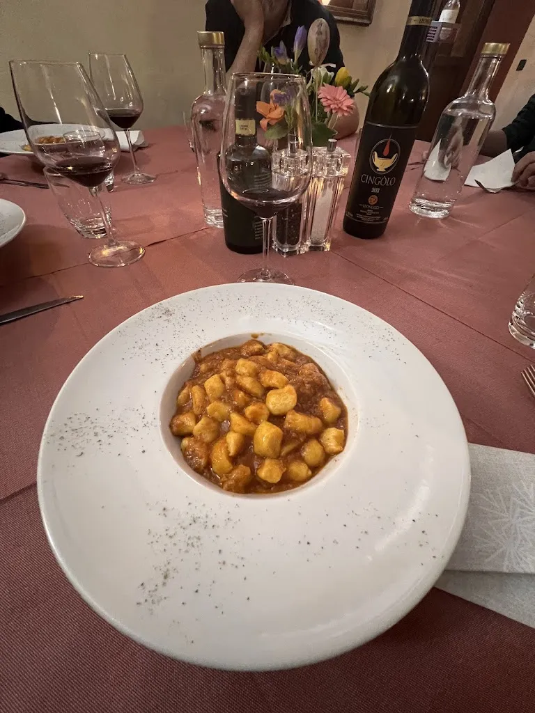 Paris Diamond_The Casale Pisciarello_Massa Martana_review