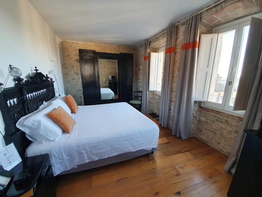 Castello di Montignano_Massa Martana_slider_image_3