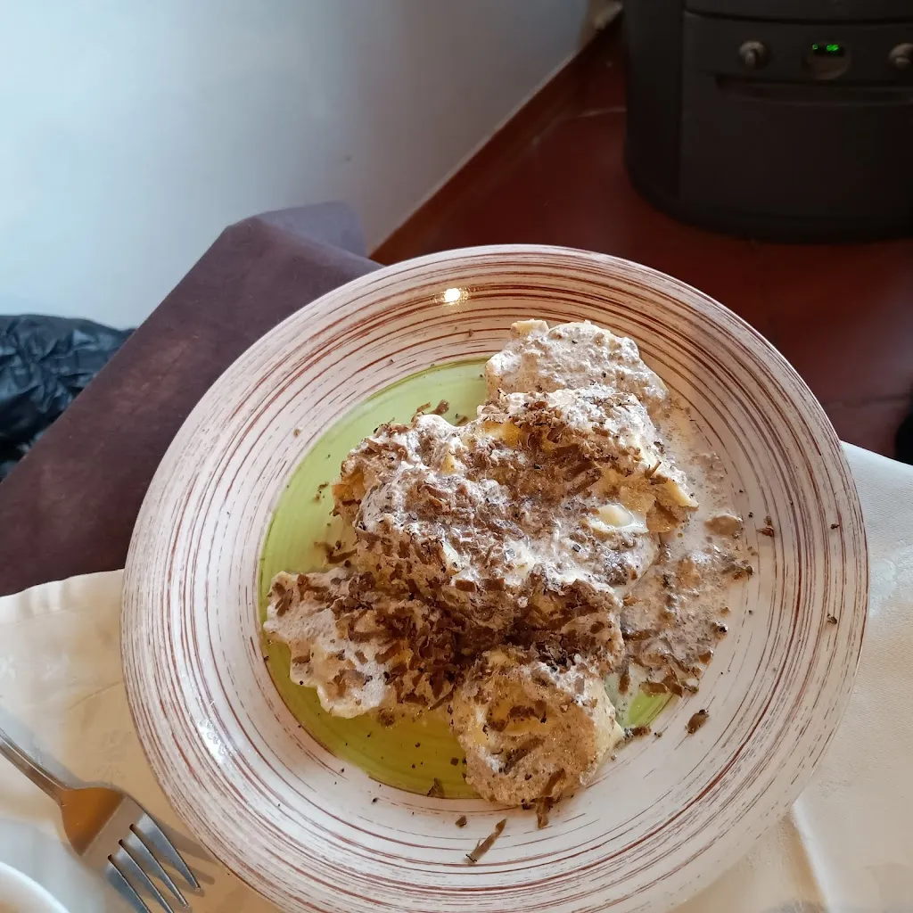 Auro Zucchini_Bar-Ristorante Oscari_Monte Santa Maria Tiberina_review