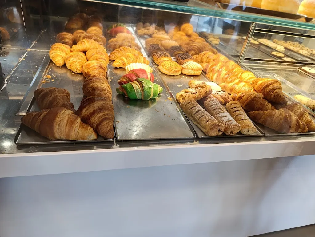 Dali' Coffee and Drinks_Noicattaro_slider_image_2