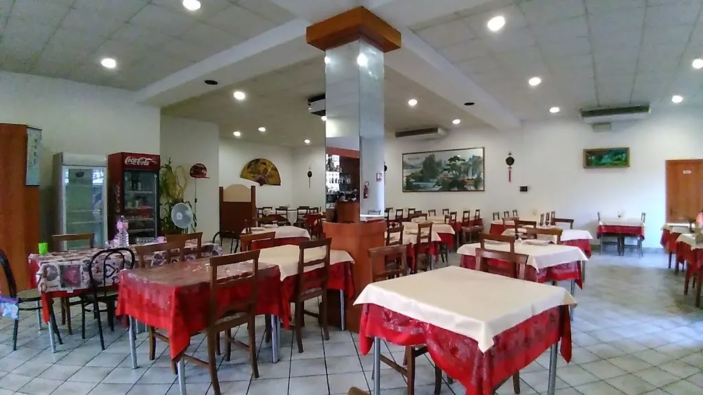 La Grande Cina restaurant in Gualdo Tadino