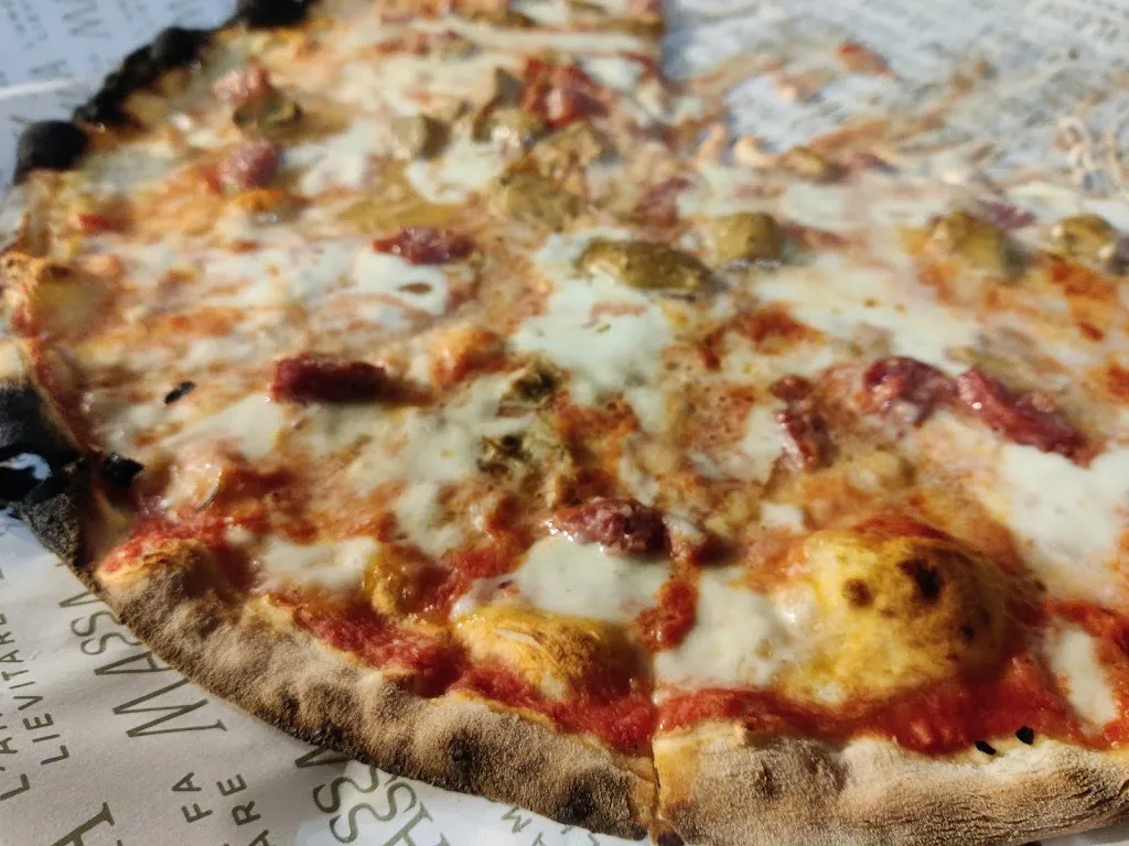 Addyansel Bueso_Massa_Noicattaro_review