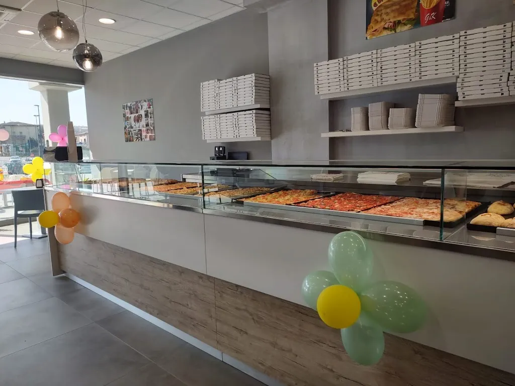 Pizzeria e Focacceria Eurofocaccia restaurant in Gualdo Tadino