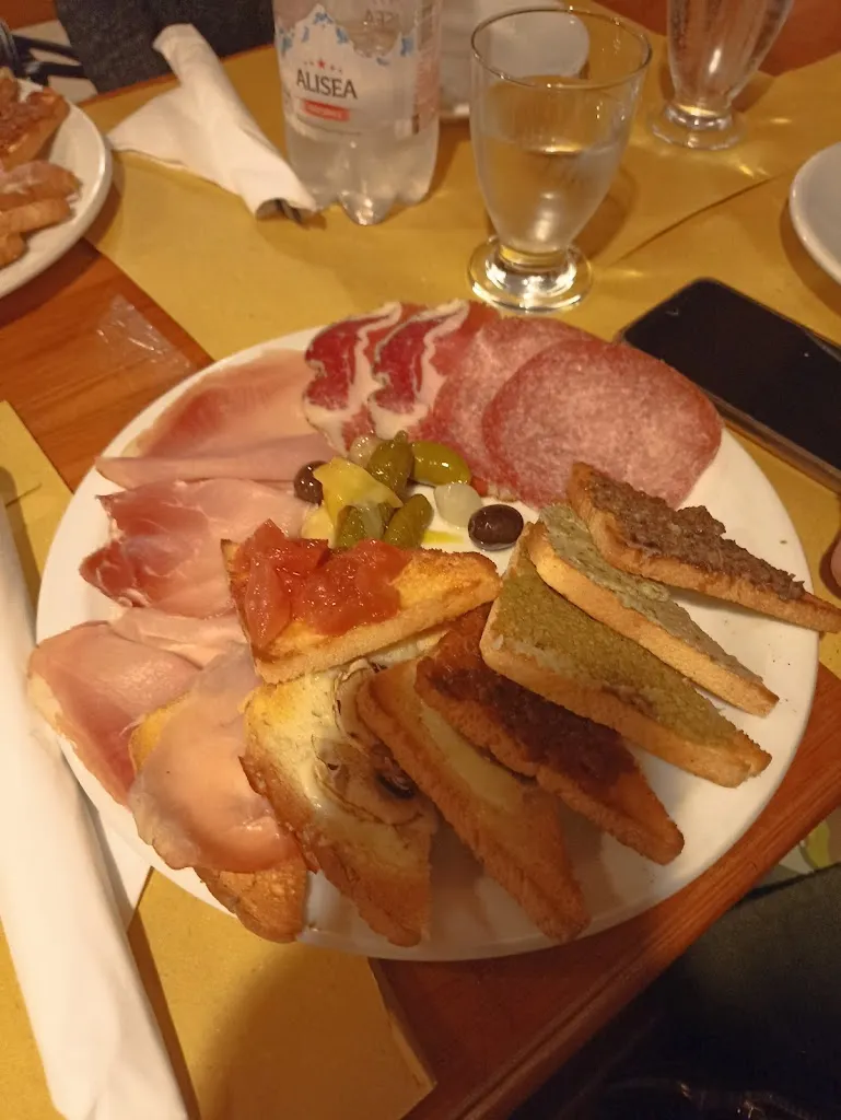 Menu_Pizzeria lo Chalet_Gualdo Tadino_image_7