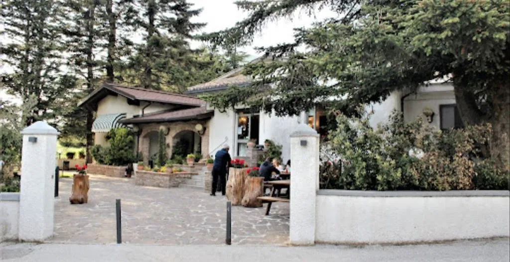 Valsorda Camping & Bar restaurant in Gualdo Tadino