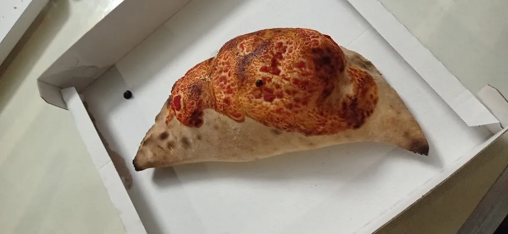 Pizzeria La Rustica Di Corvaglia Giovanni restaurant in Noicattaro