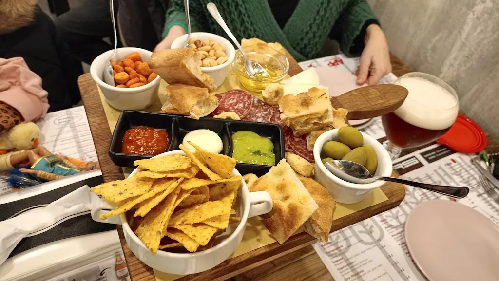 Menu_Quadro Pizza & Beer_Montecchio_image_8