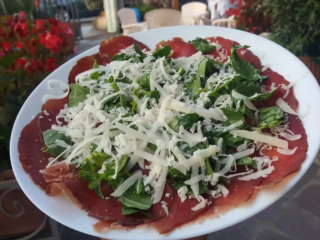 Elad Bar Ilan_Bar Pizzeria Collage_Montefranco_review