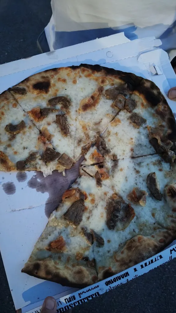 Natalia Balica_Pizzeria Pit Stop_Montefranco_review