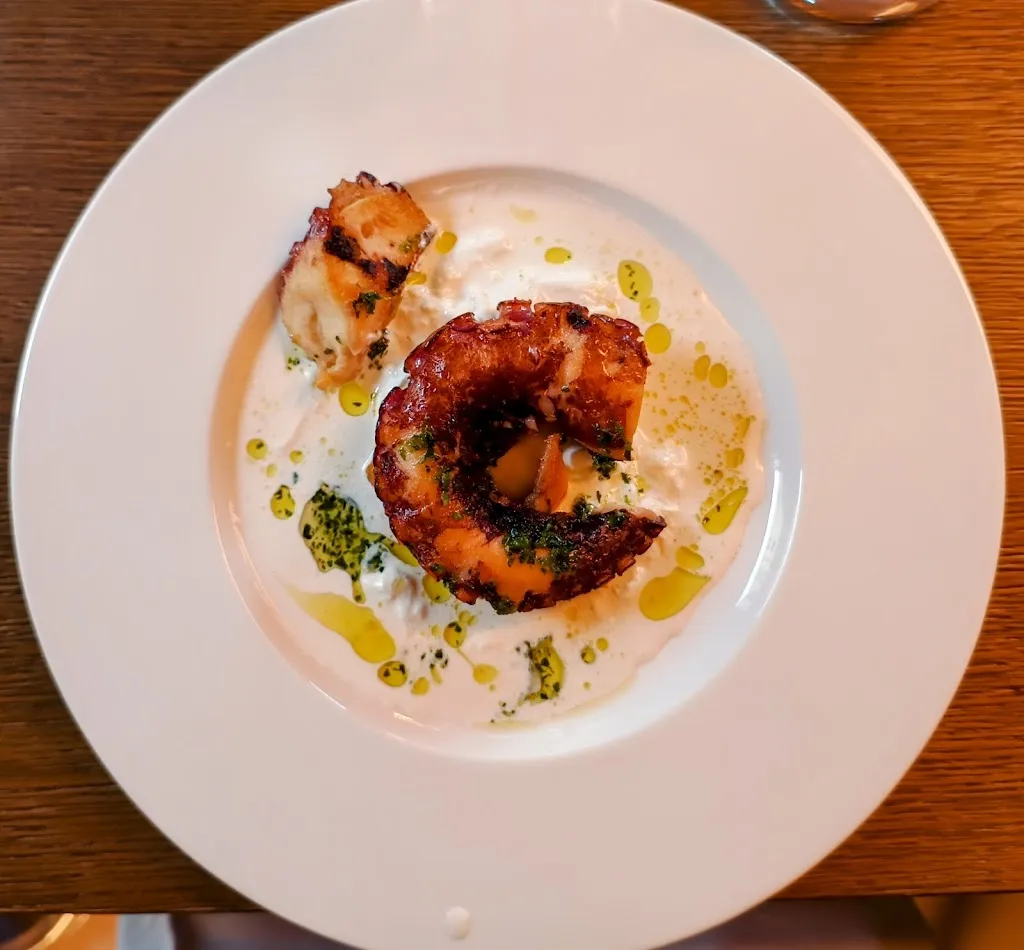 CĒRA Bistrot_Meggiano_slider_image_3