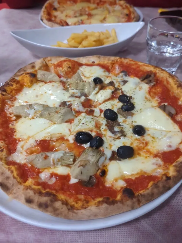 Restaurant-Pizzeria Lugano_Meggiano_slider_image_2