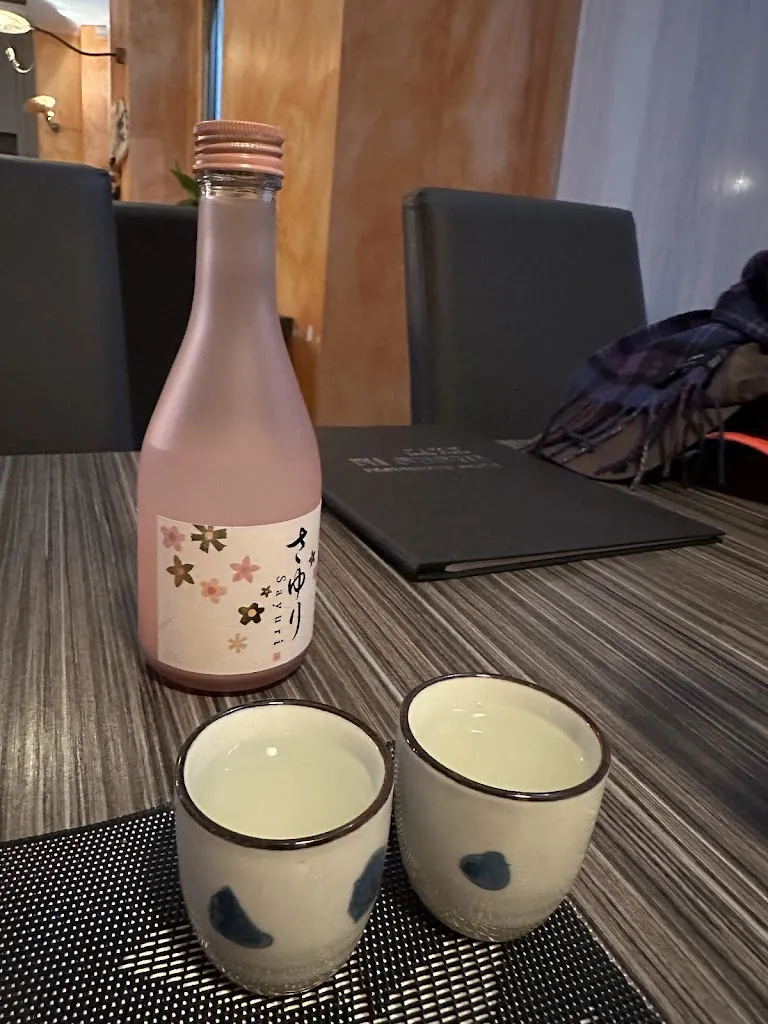 Dwk Y_Restaurant Ni Sushi Take Away_Meggiano_review