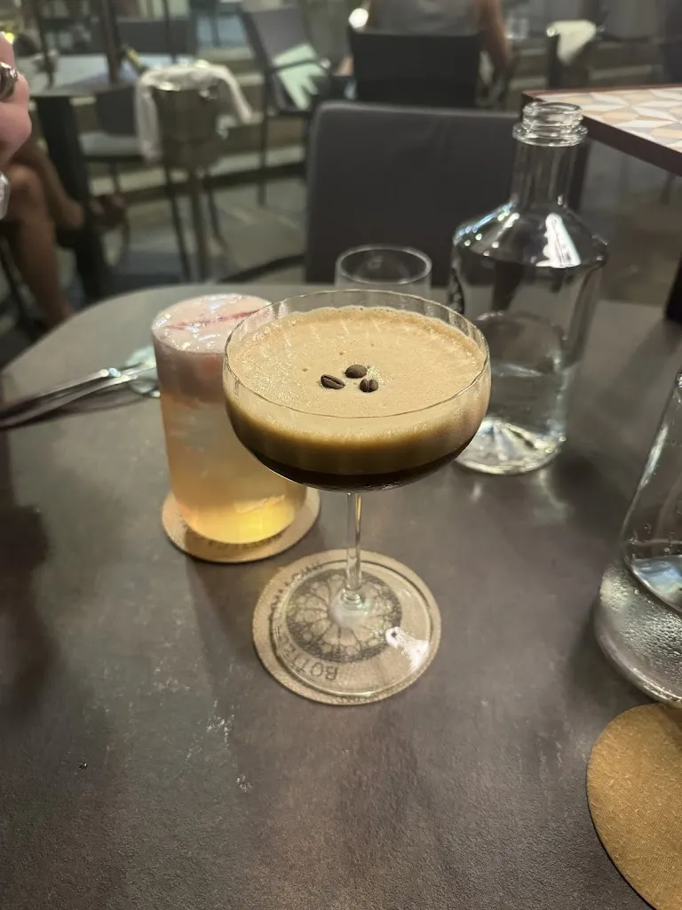 Zachary Parker_Bottega Comacini_Meggiano_review