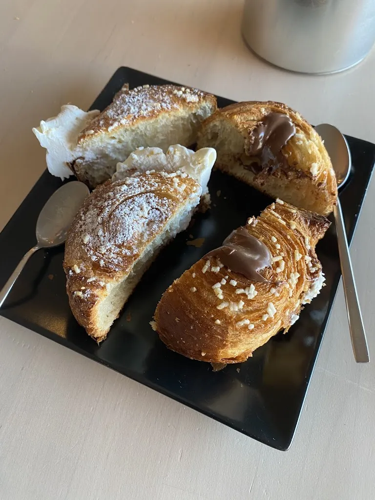 Kristi Conforth_L'ORA DEL CAFFE' DI MARCHETTI SRL_Montegabbione_review