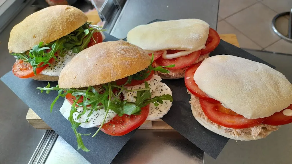 L'ORA DEL CAFFE' DI MARCHETTI SRL_Montegabbione_slider_image_2