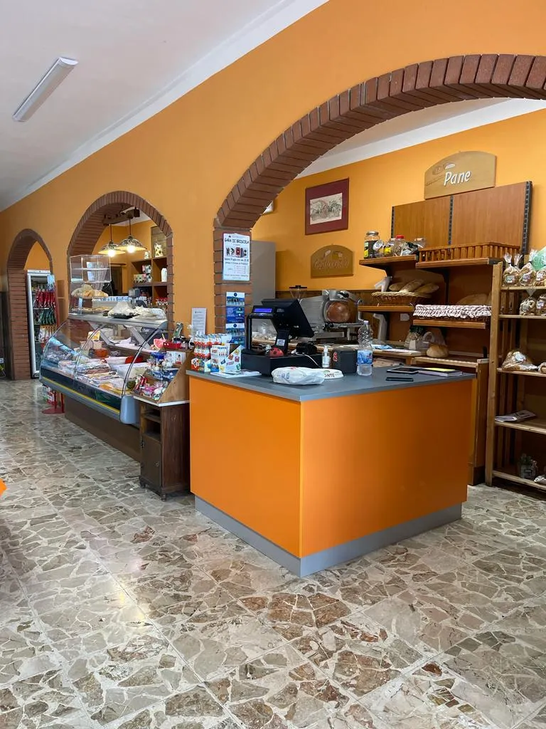 La Bottega del Monte Alimentari - Prodotti del Territorio_Montegabbione_slider_image_3