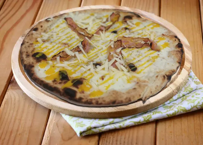 Pizzeria Giallo Datterino restaurant in Noicattaro