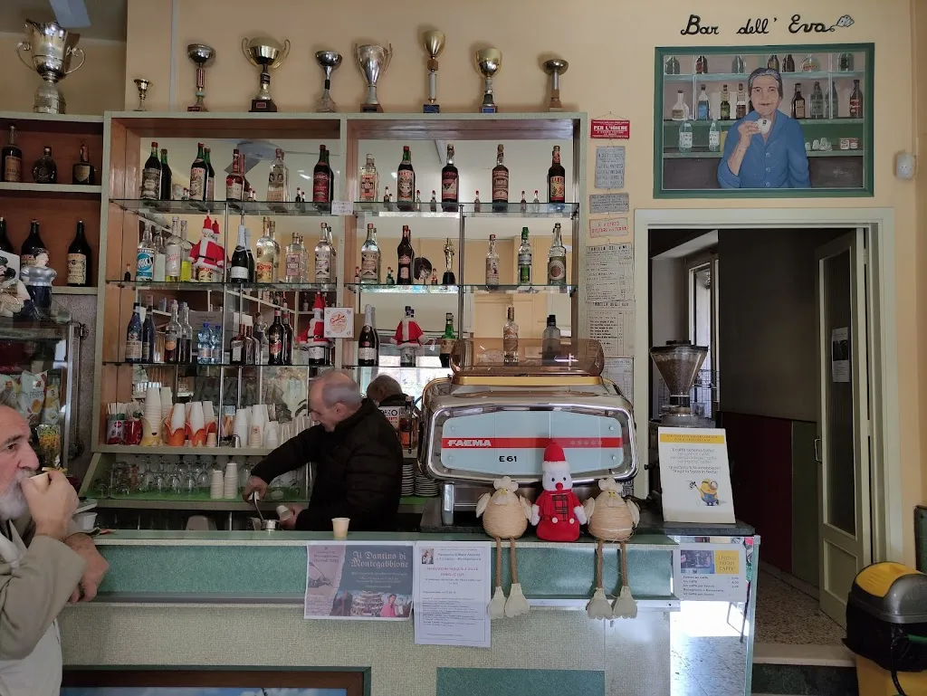 Bar "Dell'Eva", Sali E Tabacchi restaurant in Montegabbione