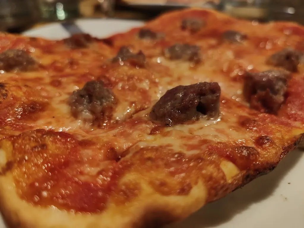 Gianmaria Griglio_L' ape regina_Monteleone d'Orvieto_review