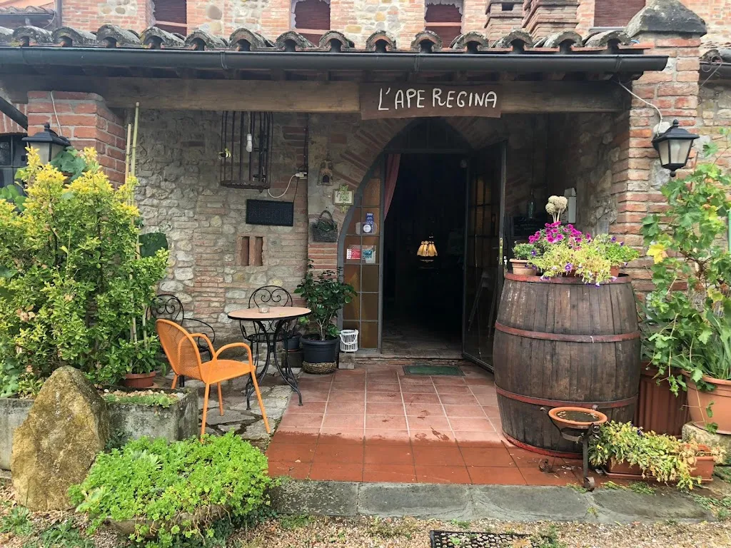 L' ape regina_Monteleone d'Orvieto_slider_image_1