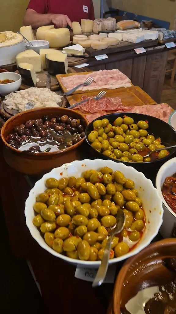 Ristorante alla Via di Mezzo da Giorgione_Montefalco_slider_image_2