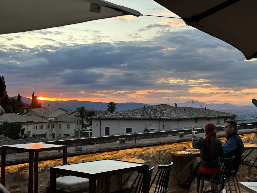 Drew Cuddy_InBollaEnoteca & Cucina_Montefalco_review