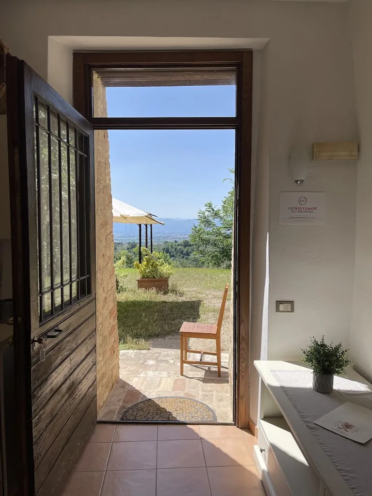 Marc JW Cardinael_Agriturismo Camiano Piccolo_Montefalco_review