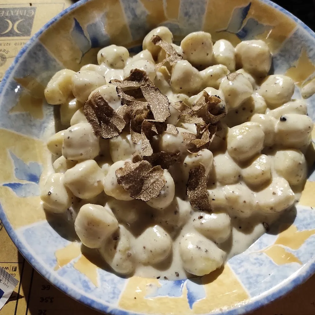 Taverna San Fortunato restaurant in Montefalco