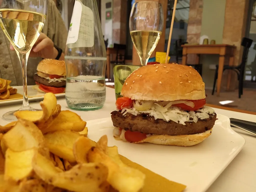 Shannon Wentworth_Enoteca Federico II_Montefalco_recensione