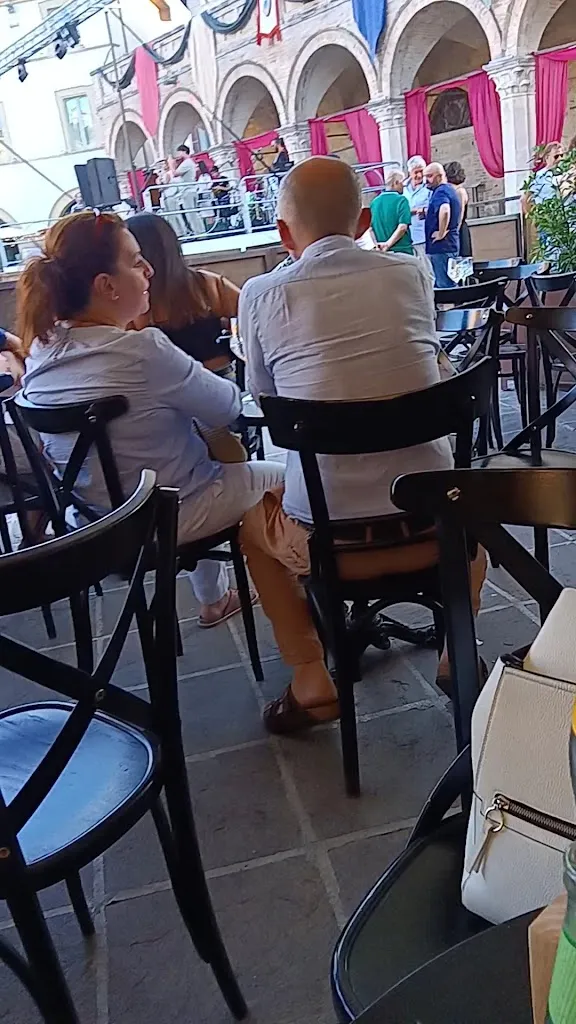 Enoteca Federico II_Montefalco_slider_image_2