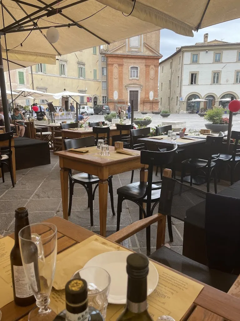 Manuela Giroldi_Antica Alimentari da Biagilia e Belardino_Montefalco_review