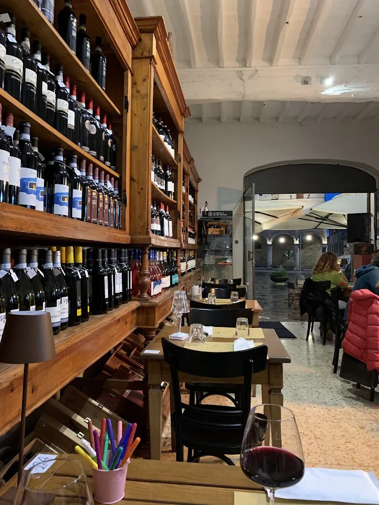 Antica Alimentari da Biagilia e Belardino_Montefalco_slider_image_1