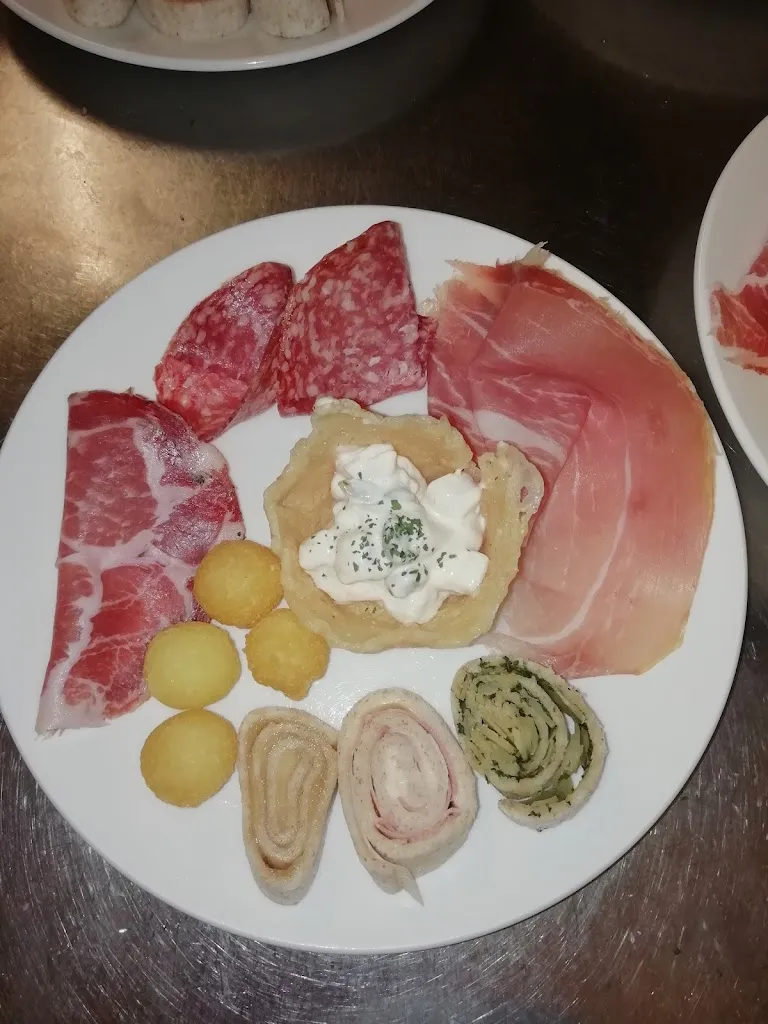 Menu_Ristorante pizzeria Il Borgo_Nocera Umbra_image_6