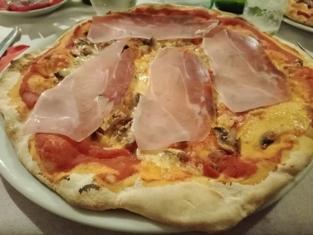 Ristorante pizzeria Il Borgo_Nocera Umbra_slider_image_3