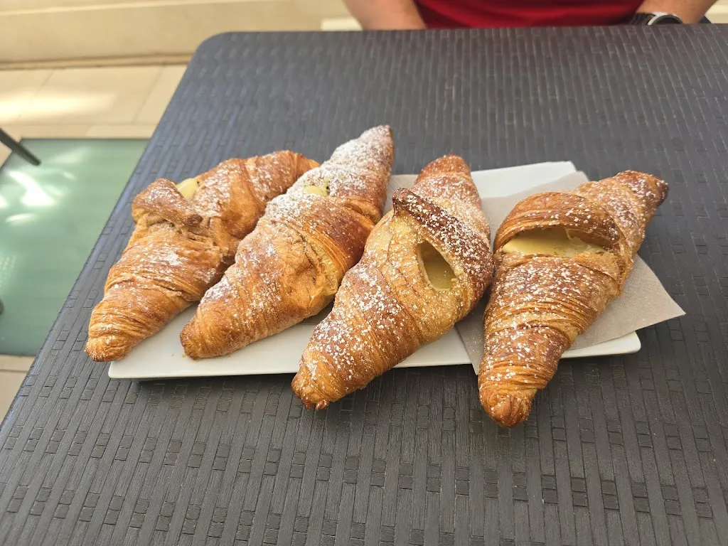 Dorita Tabone_Pasticceria Il Piacere_Noicattaro_recensione