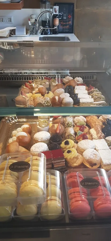 Pasticceria Il Piacere restaurant in Noicattaro