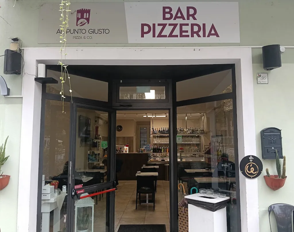 AL PUNTO GIUSTO PIZZA & CO._Nocera Umbra_slider_image_1