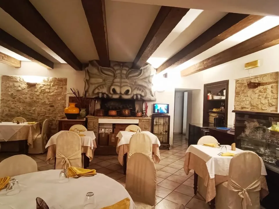 La Roccia Del Drago restaurant in Nocera Umbra