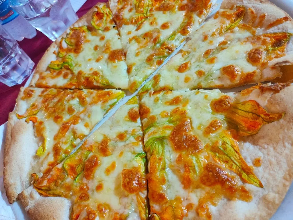 Blond Elena_Vecchia Flaminia Pizzeria e Rosticceria_Nocera Umbra_review