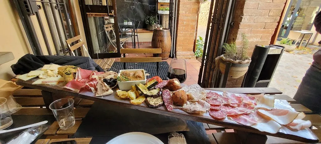 Barbara Mele_Norcineria Borgo Antico_Nocera Umbra_review